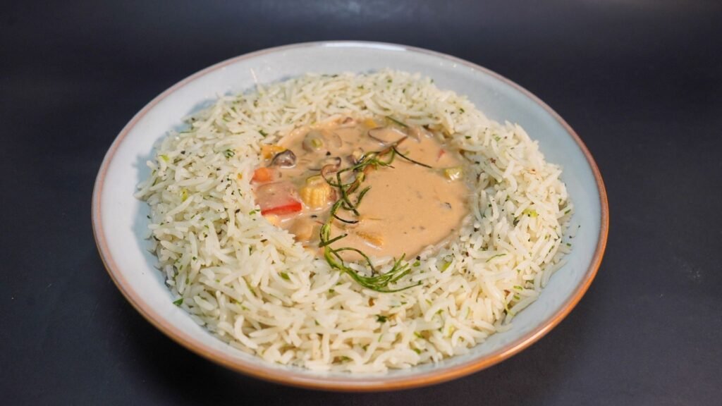 Coconut Lemongrass Risotto (Veg / Chicken / Prawns) Main Signatures