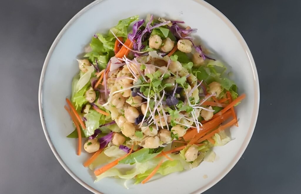 Salads That Are Nutrient-Rich and Enjoyable